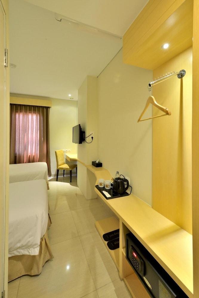 Zodiak Asia Afrika By Kagum Hotels Bandung Exterior foto
